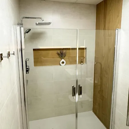 Centrico Cerca De Torres De Serrano Y Viveros